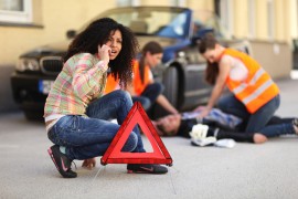 Verkeersovertredingen worden geregistreerd bij het OM. Heb je binnen 5 jaar meer dan 3 zware overtredingen zoals een ongeval veroorzaakt, dan vordert de politie je rijbewijs in.©Peter Atkins - Fotolia